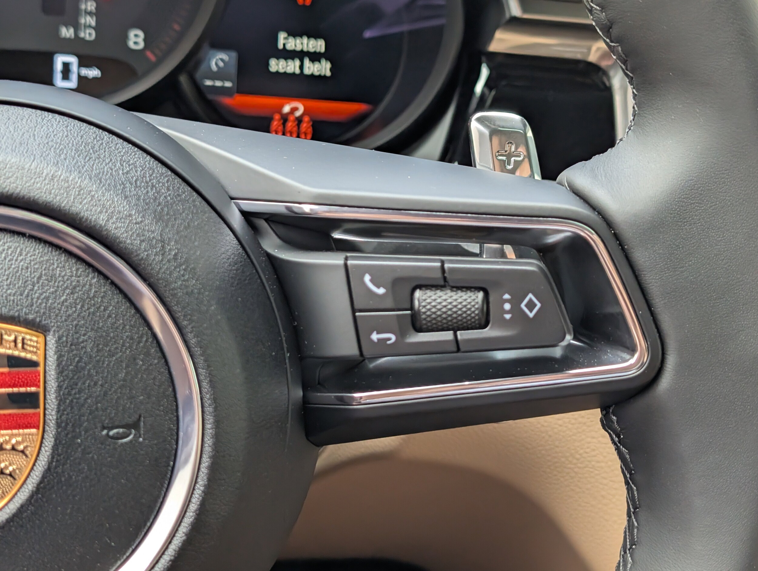 2025 Porsche Macan - Photo 32