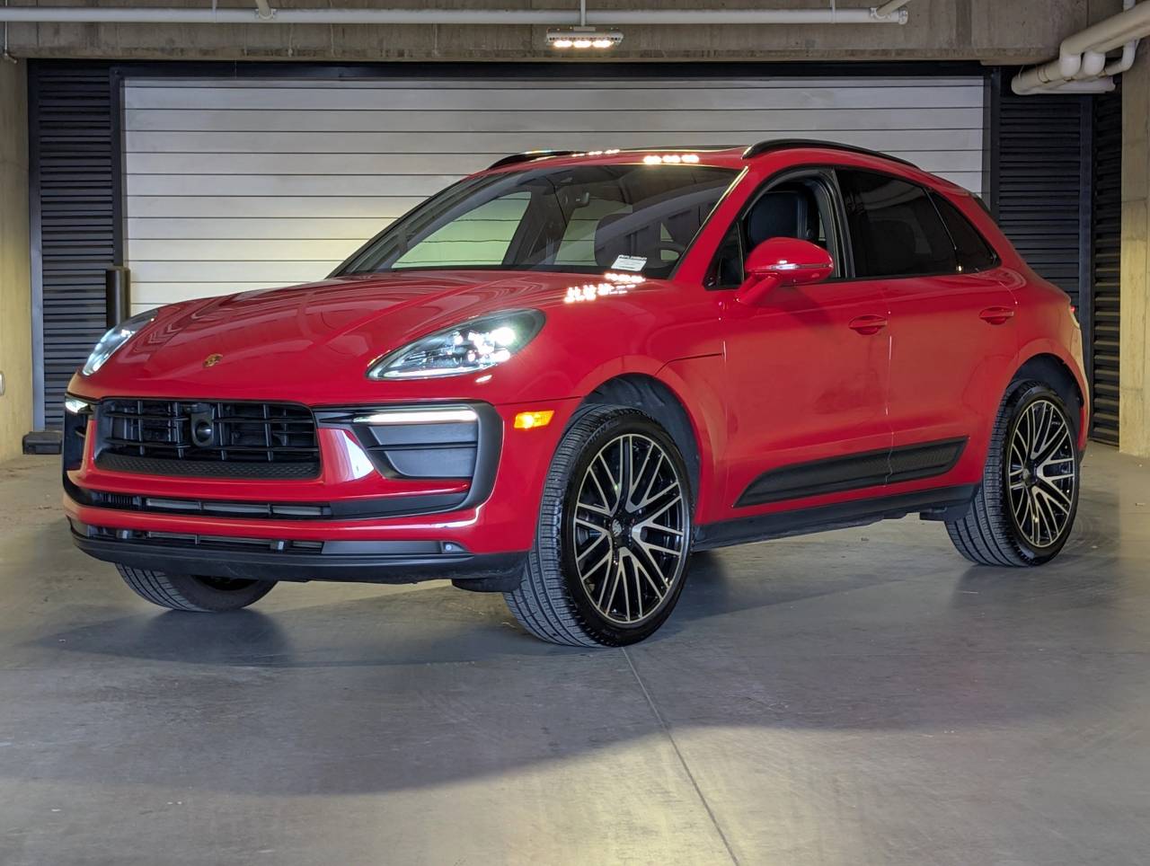 2026 Porsche Macan's photo