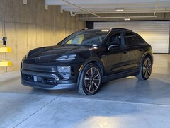 2025 Porsche Macan Electric Electric 4S