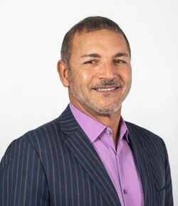 Staff member Ezzy Fitouri from ID_a58e6c98b370