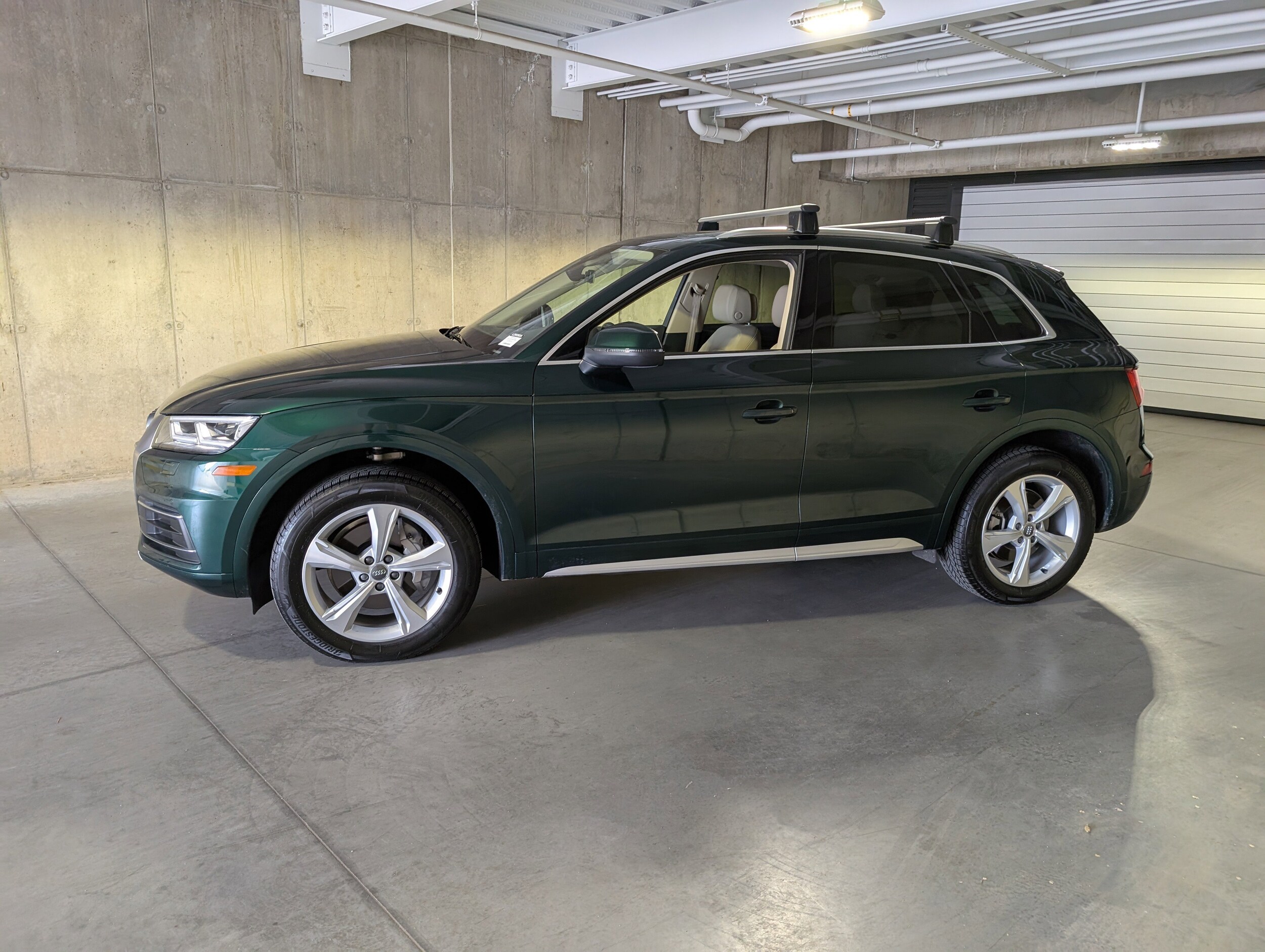 2020 Audi Q5 Premium Plus photo 2