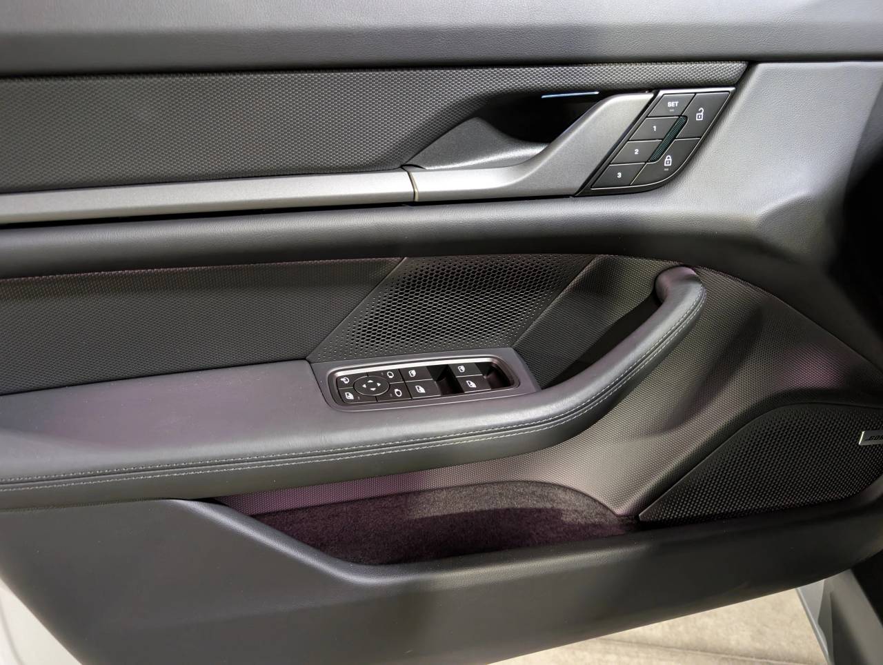 2026 Porsche Taycan Base - Photo 19