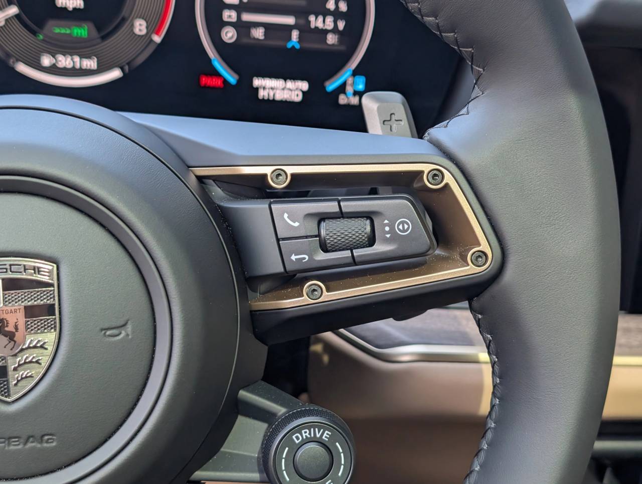 2025 Porsche Cayenne Turbo E-Hybrid - Photo 33