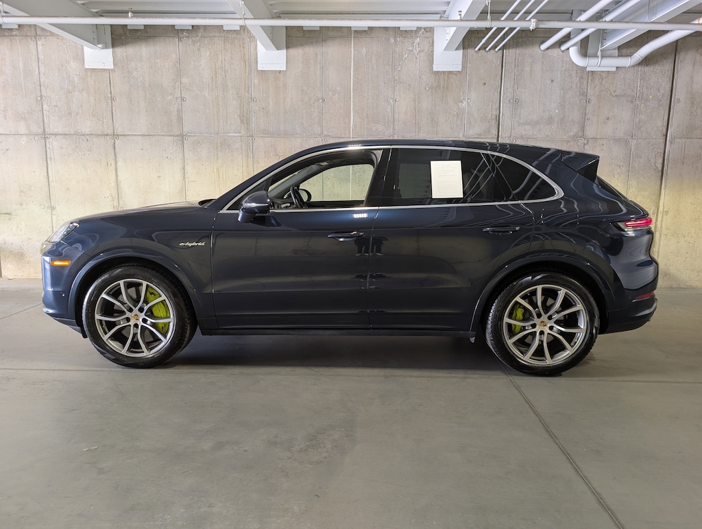 Certified 2024 Porsche Cayenne Turbo E-Hybrid SUV