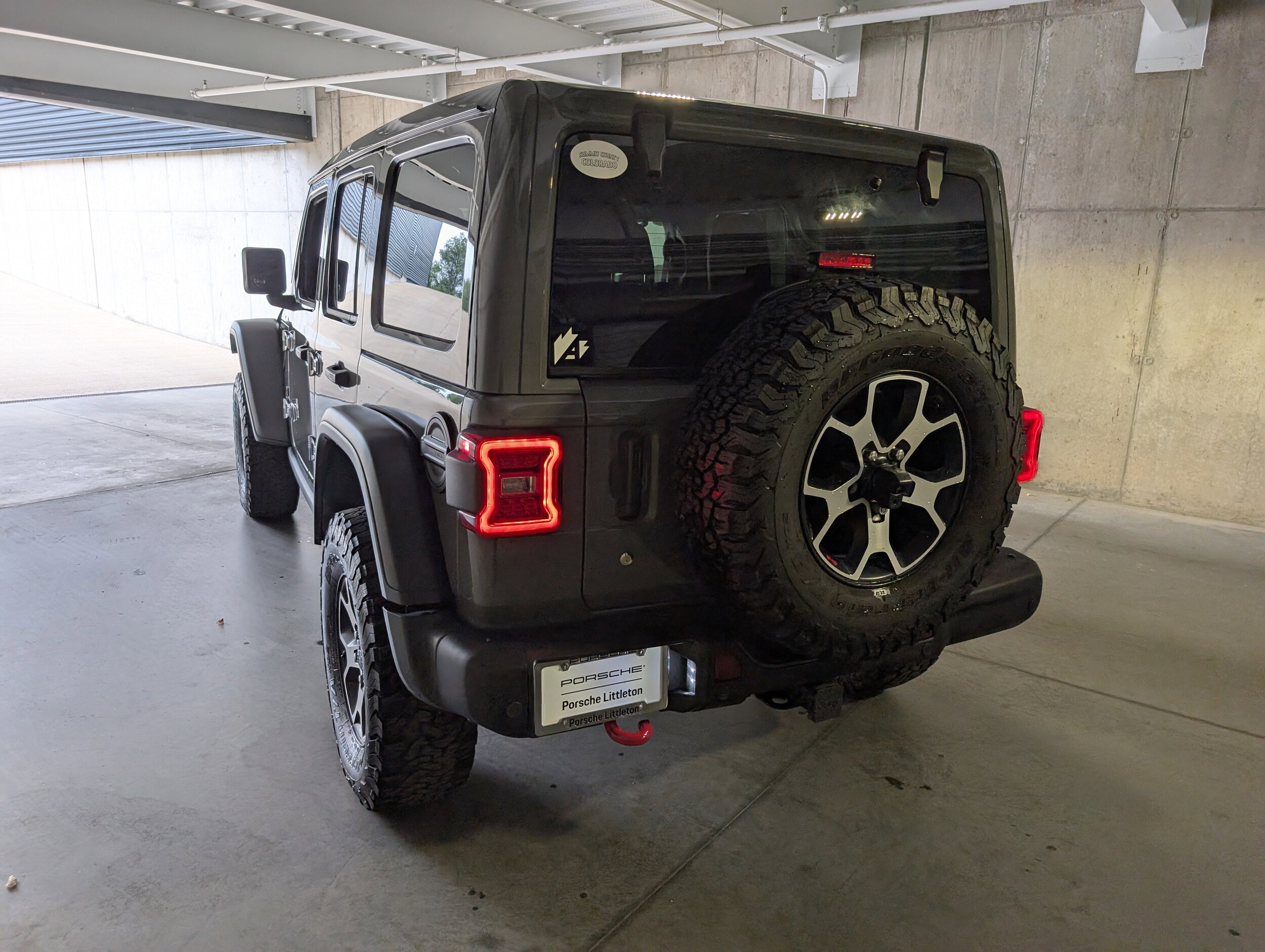 2020 Jeep Wrangler Unlimited Rubicon High Tide photo 3