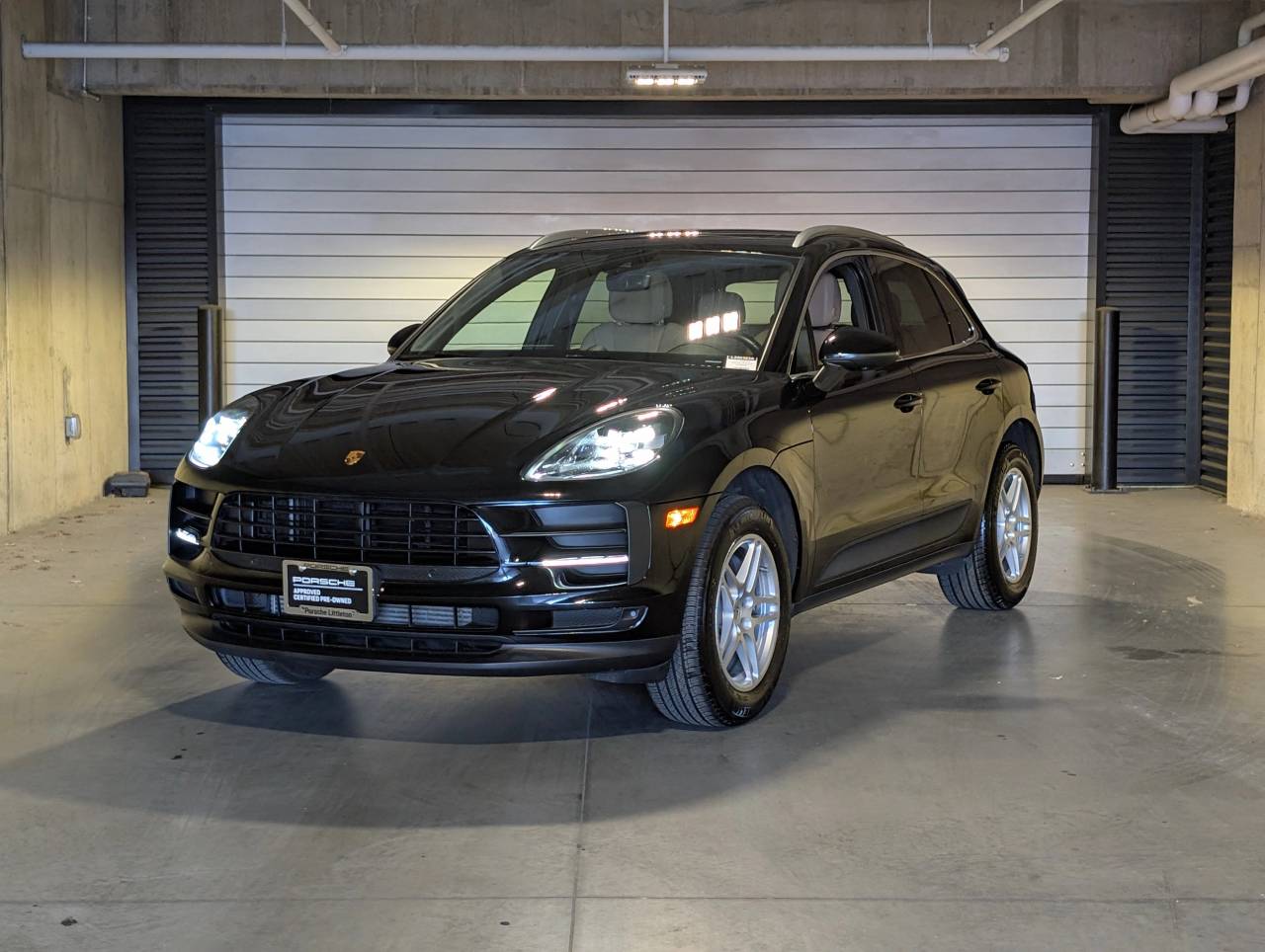 2021 Porsche Macan Base