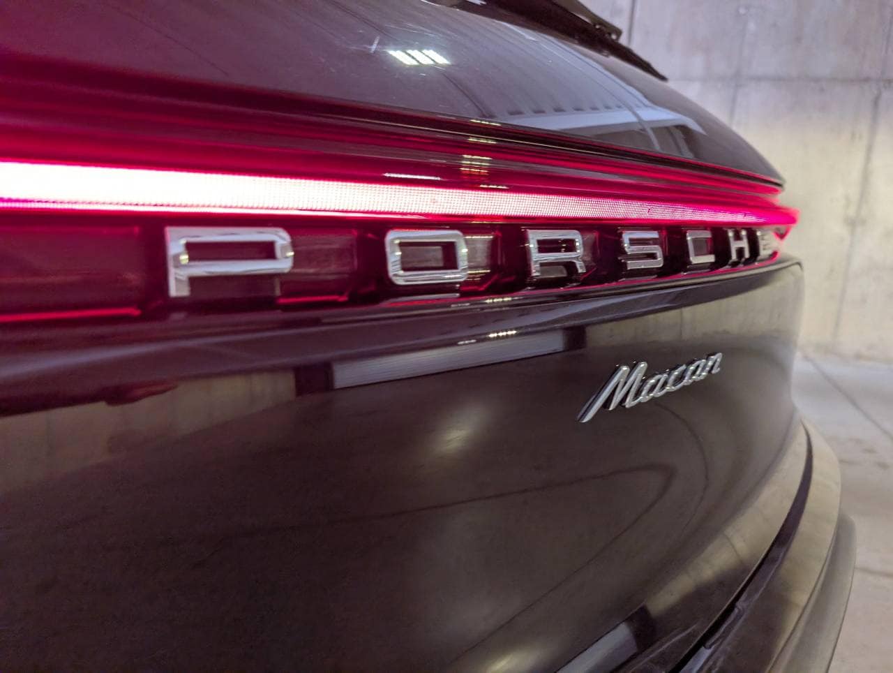 2025 Porsche Macan - Photo 16