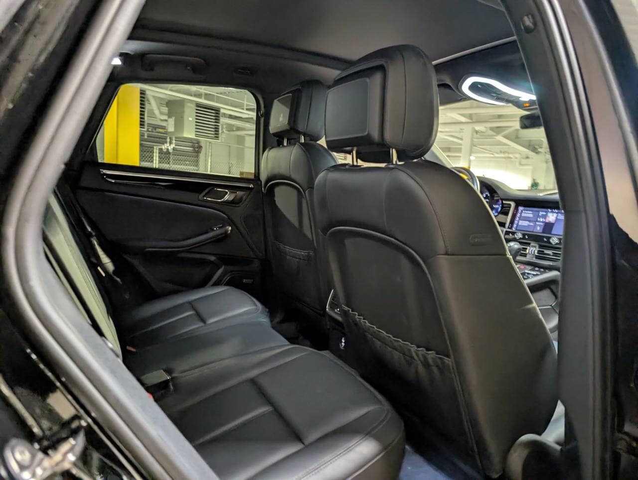 2025 Porsche Macan - Photo 22