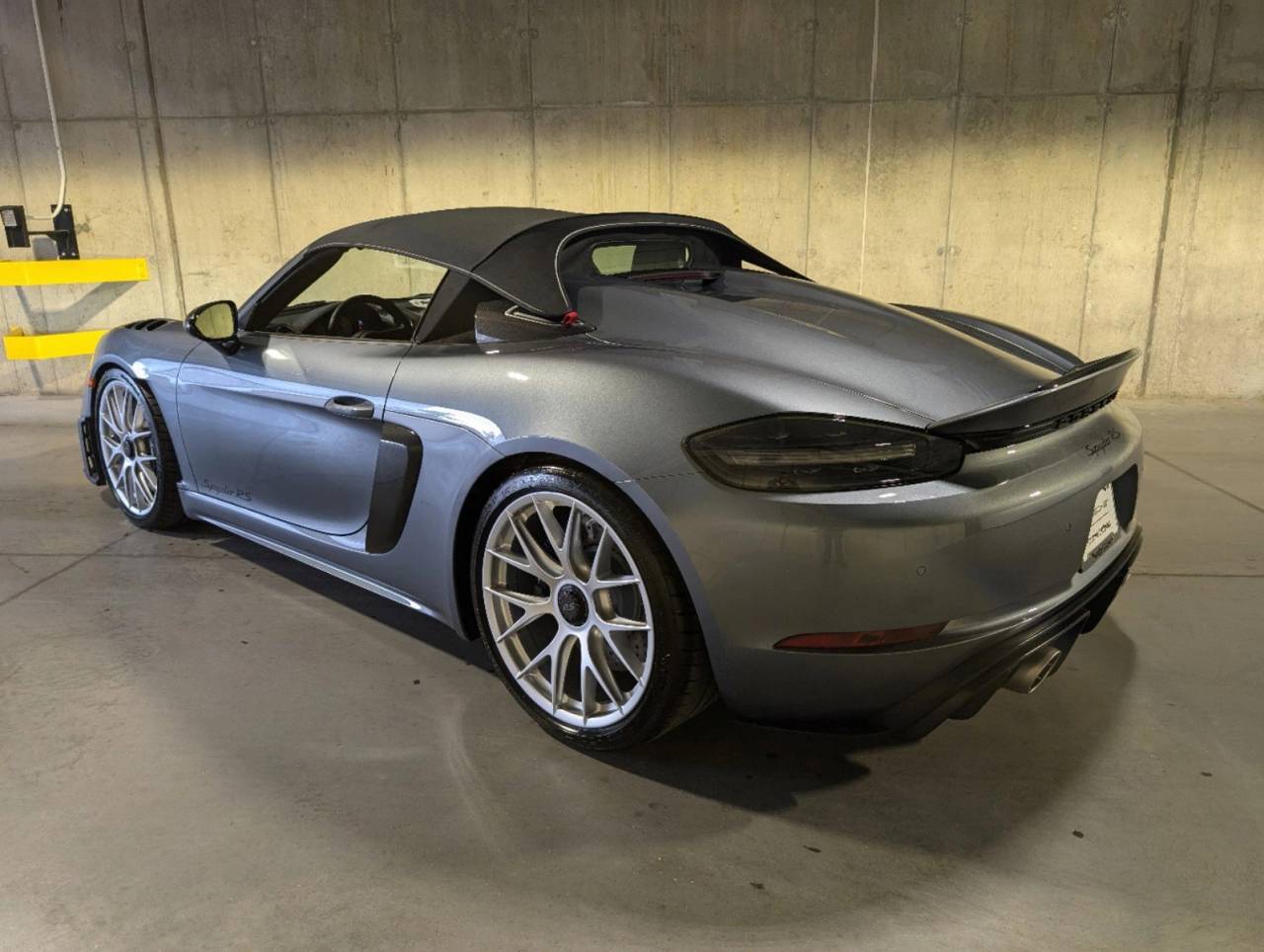 2024 Porsche Boxster Spyder photo 3