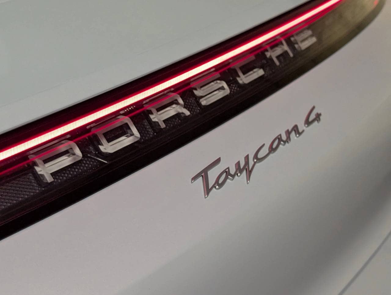 2026 Porsche Taycan Base - Photo 14