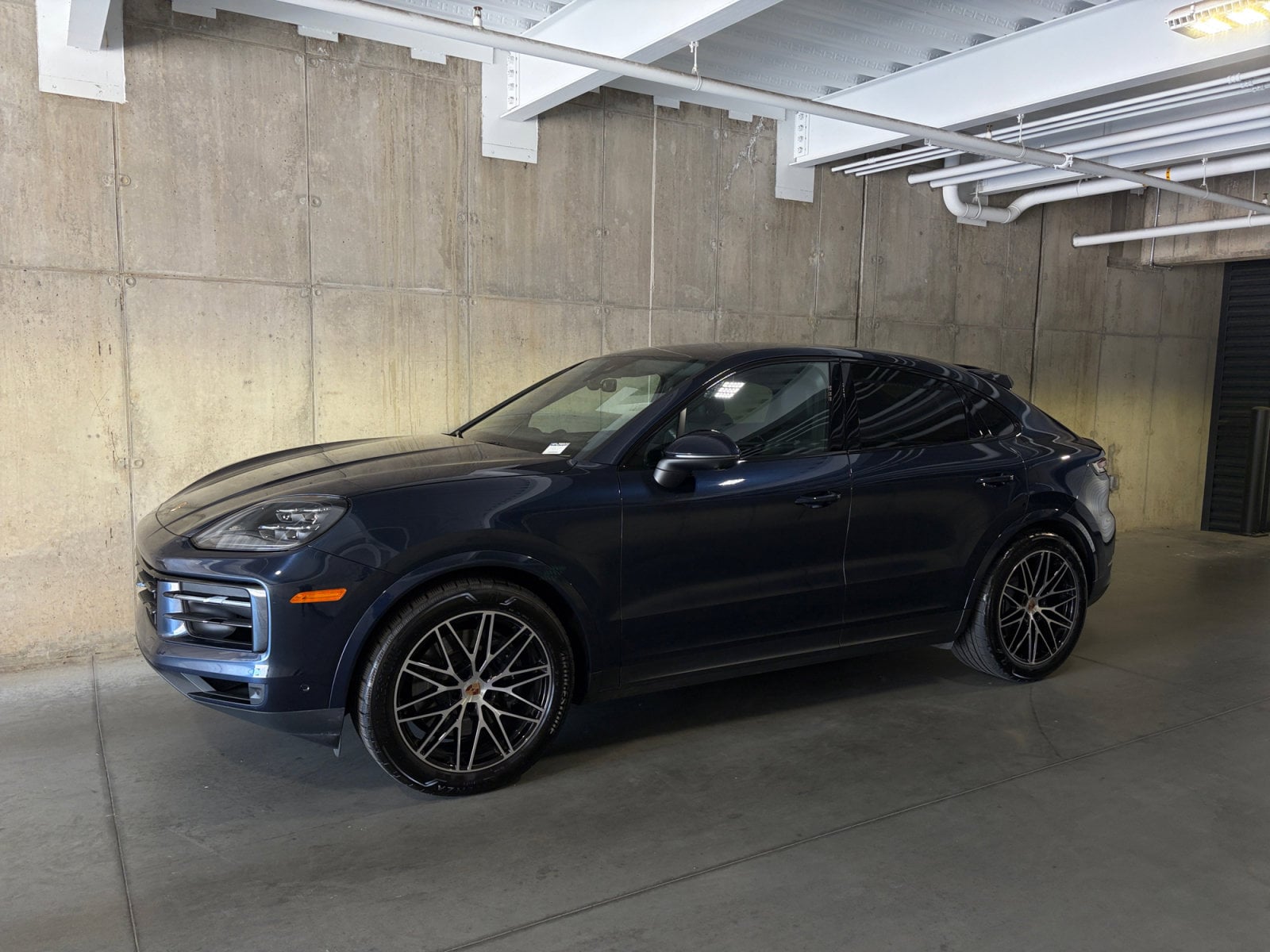 2026 Porsche Cayenne -'s photo