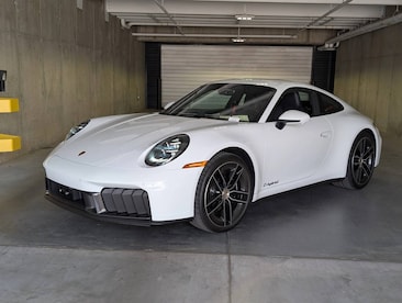 2025 Porsche 911 Carrera 4 GTS Coupe