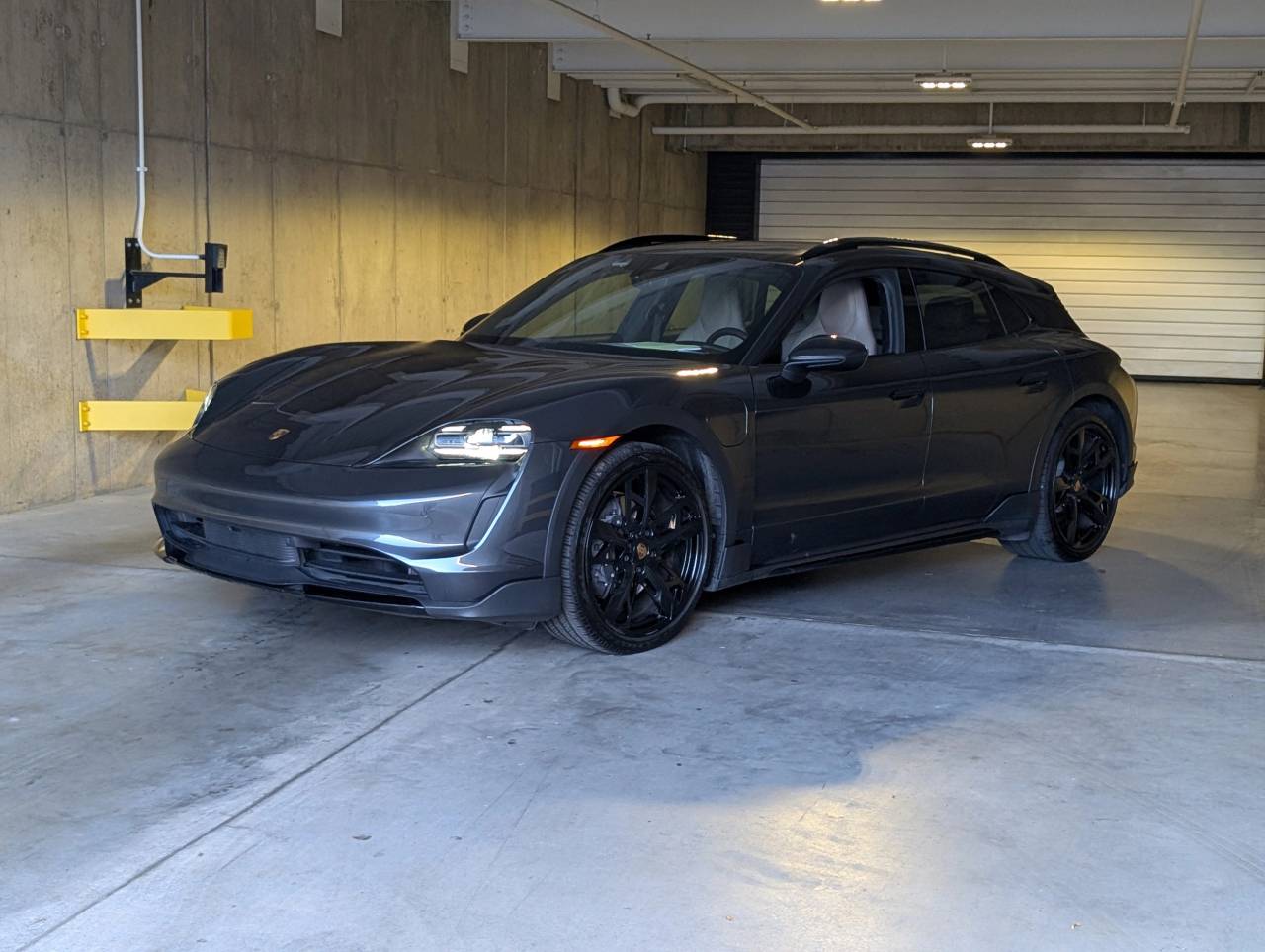 2022 Porsche Taycan Base