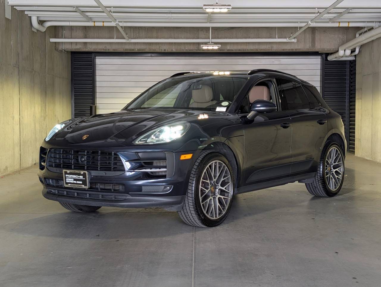 2020 Porsche Macan S's photo