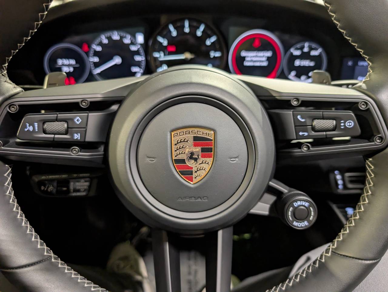 2024 Porsche 911 GTS - Photo 29