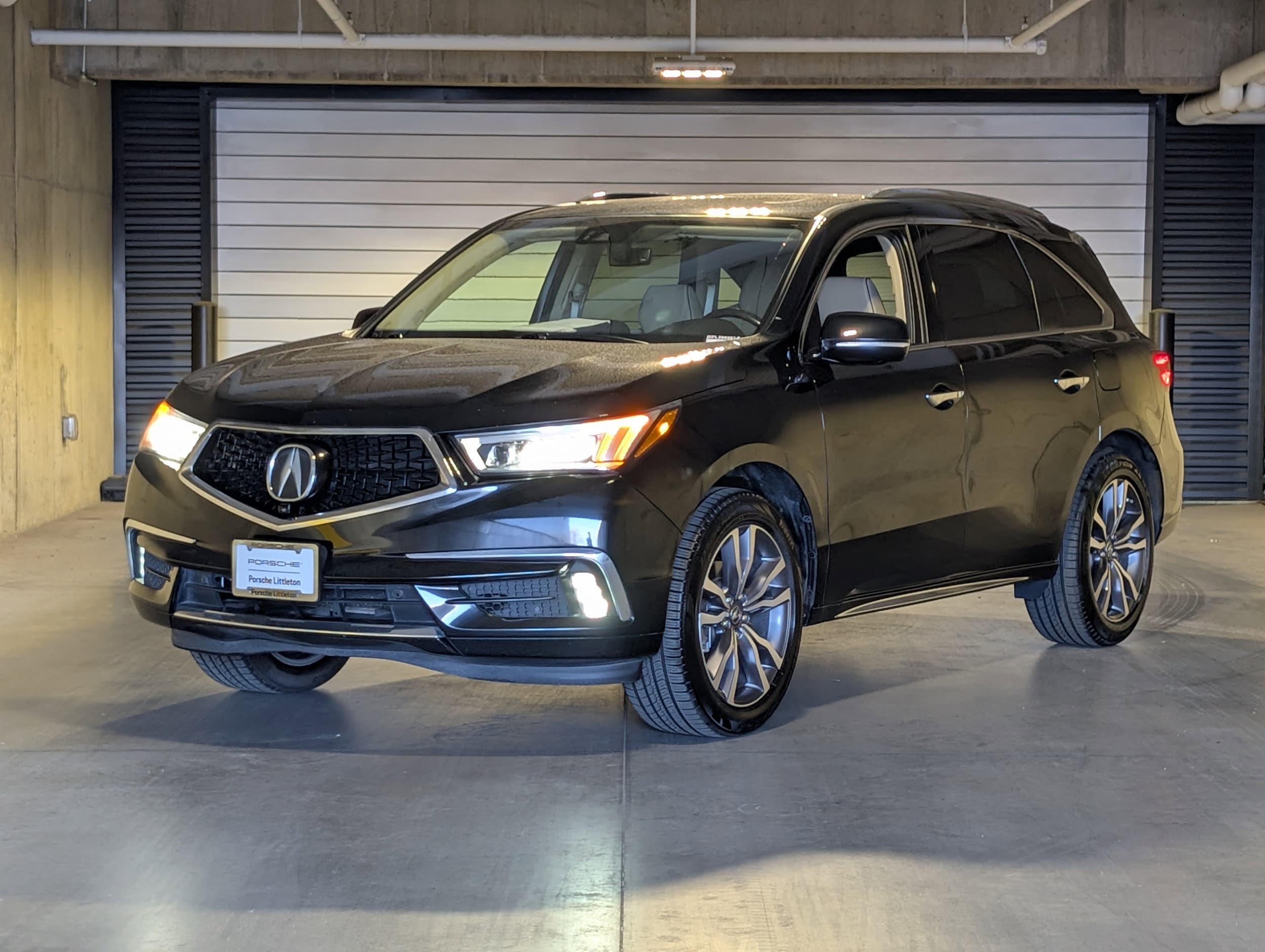 2019 Acura MDX Advance Package