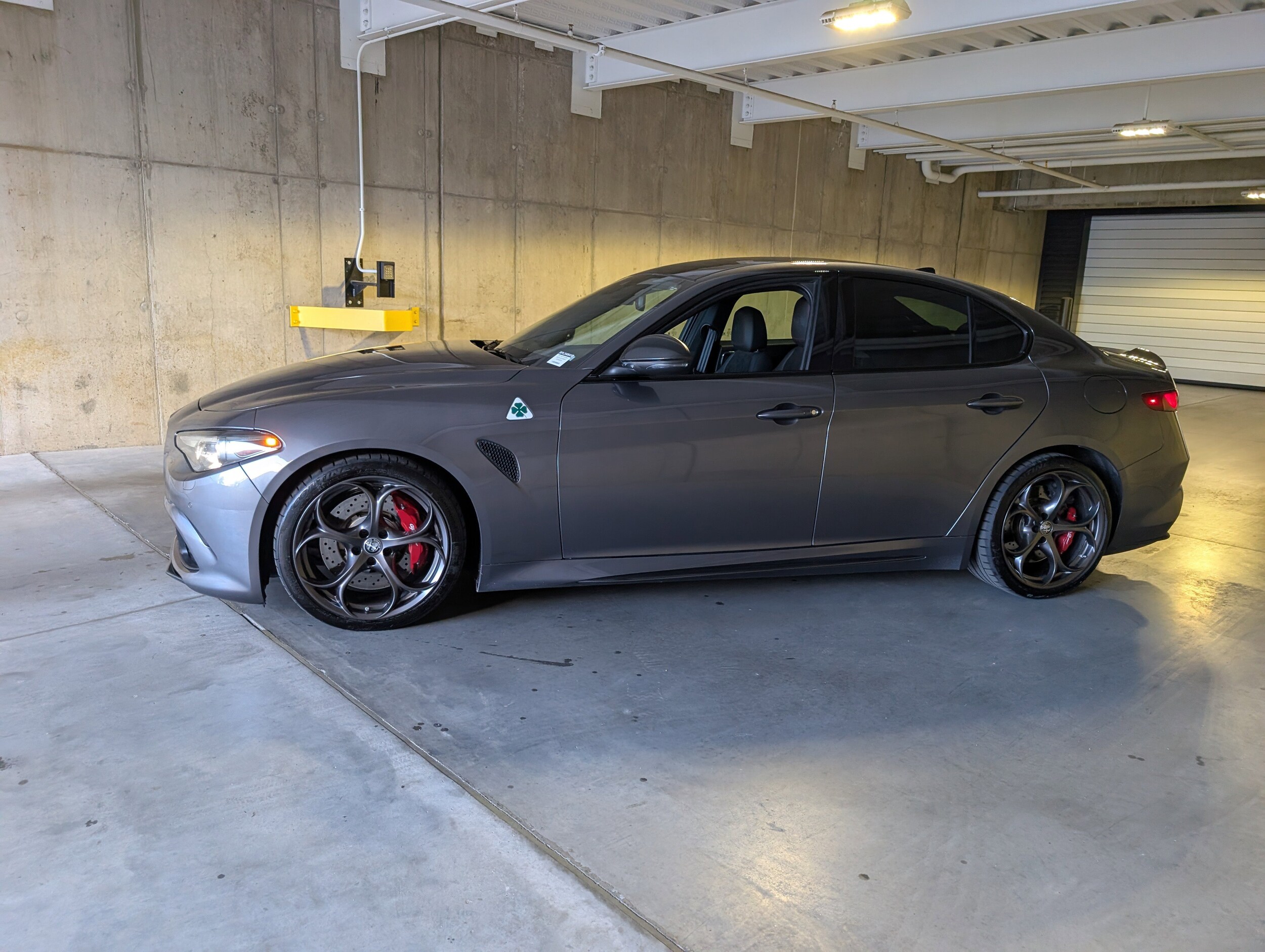 2021 Alfa Romeo Giulia (952) QUADRIFOGLIO photo 2