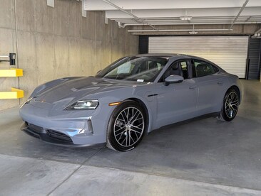 2025 Porsche Taycan 4