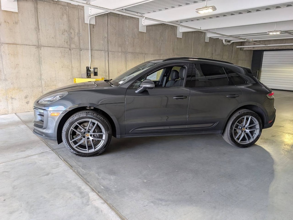 New 2025 Porsche Macan  SUV