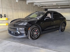 2025 Porsche Macan Electric Electric 4S