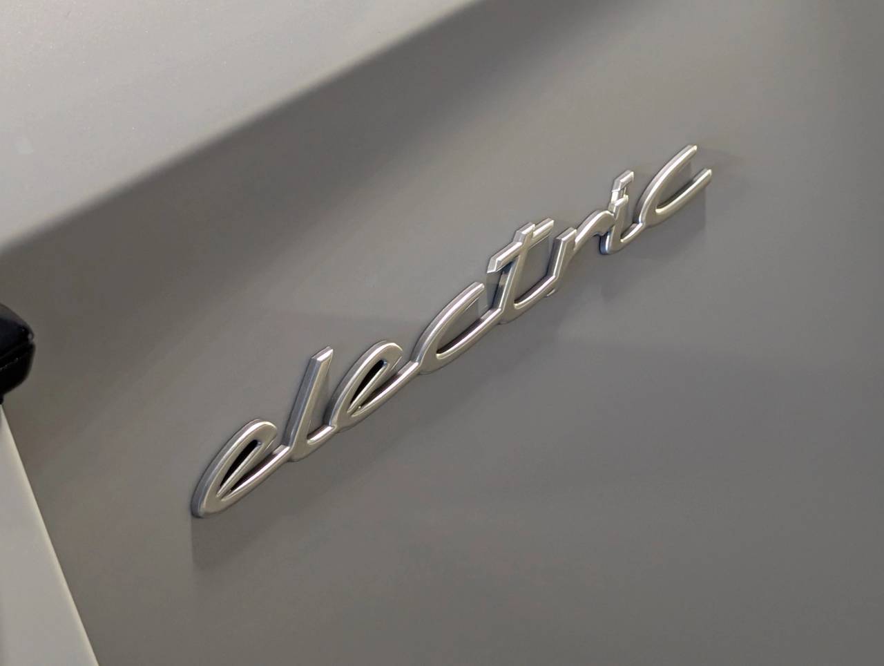 2026 Porsche Taycan Base - Photo 16