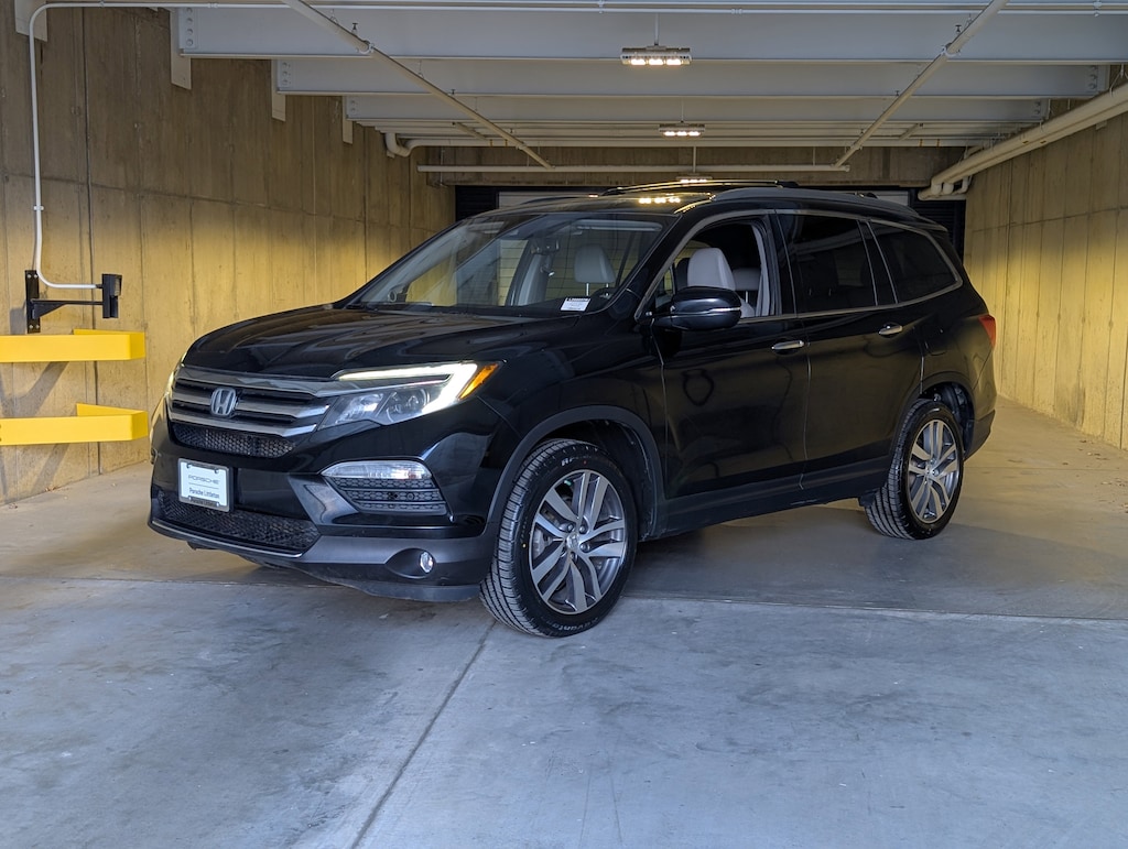 Used 2018 Honda Pilot Touring SUV