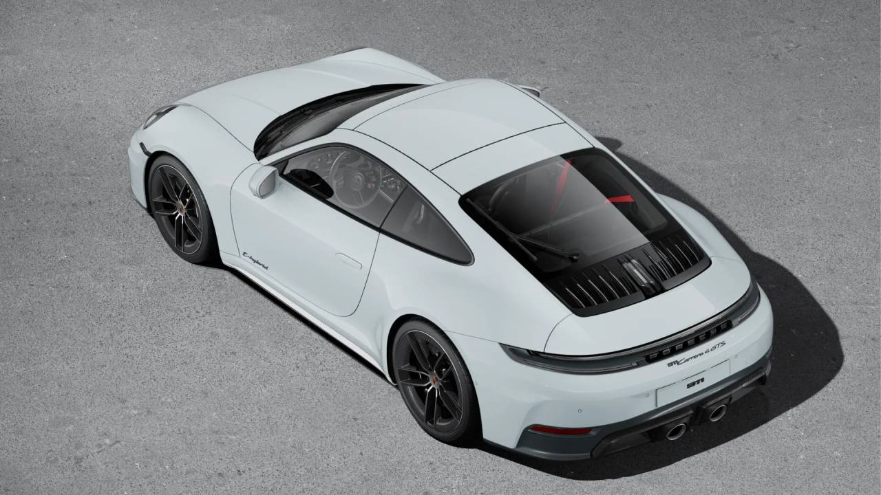 2025 Porsche 911 4 GTS photo 4