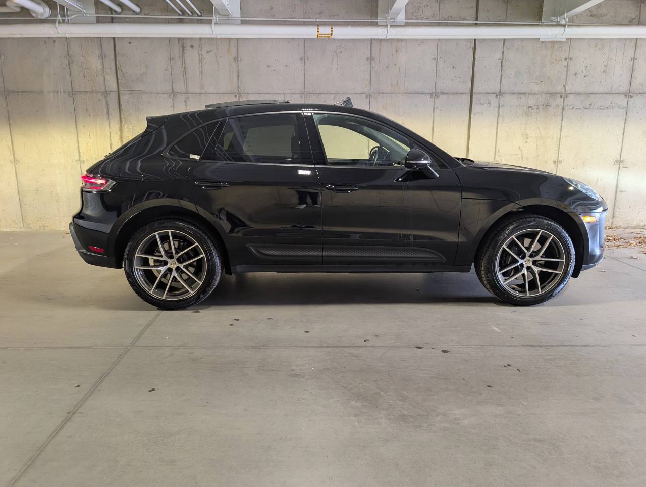 2025 Porsche Macan - Photo 10