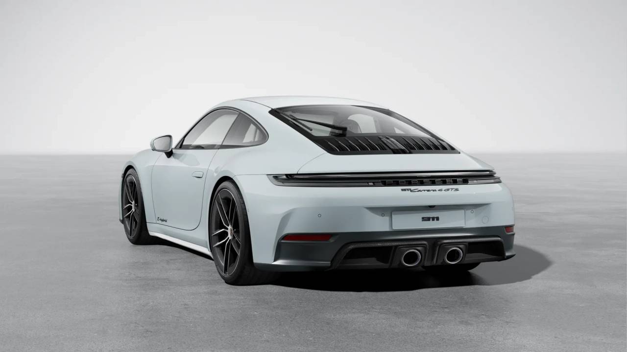 2025 Porsche 911 4 GTS photo 3