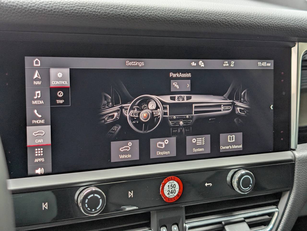 2025 Porsche Macan - Photo 33