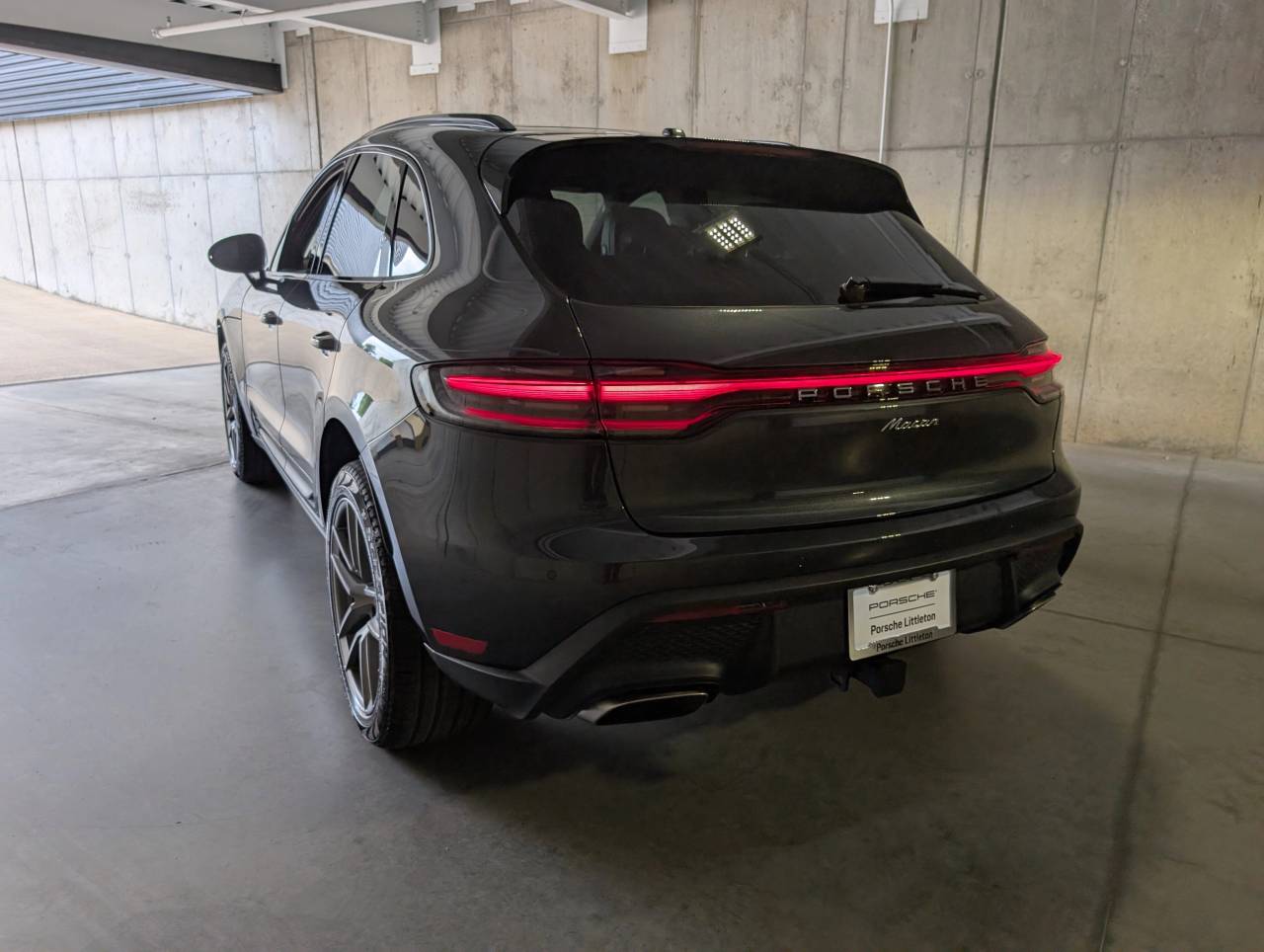 2025 Porsche Macan T photo 3