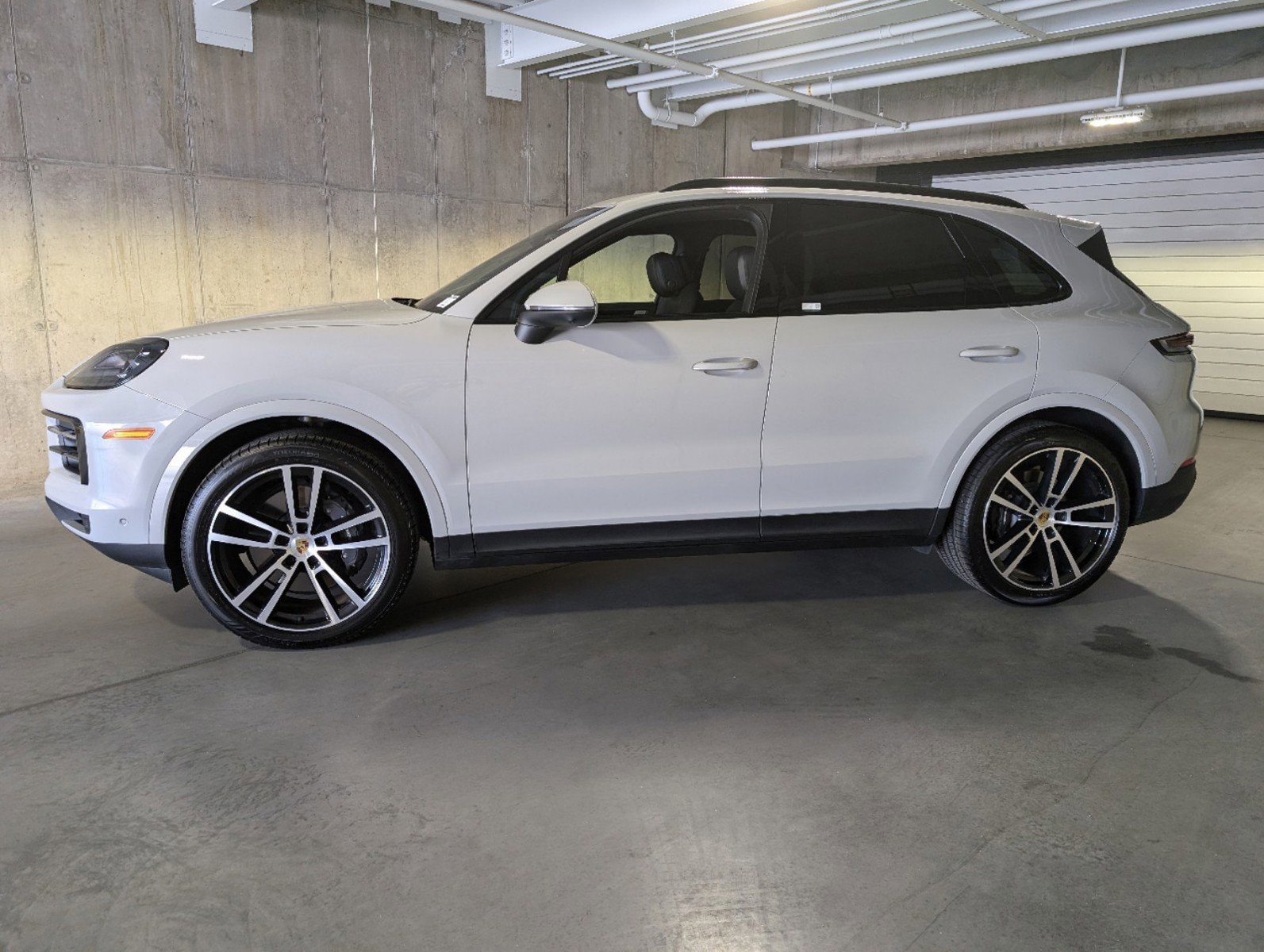 Certified 2024 Porsche Cayenne Base with VIN WP1AA2AY1RDA06346 for sale in Littleton, CO