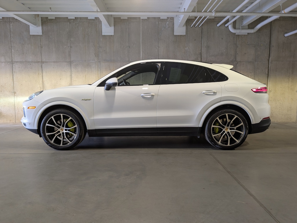 Certified 2022 Porsche Cayenne E-Hybrid SUV