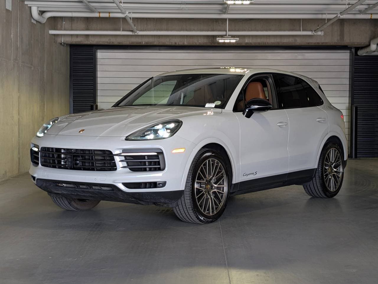 2023 Porsche Cayenne Platinum Edition