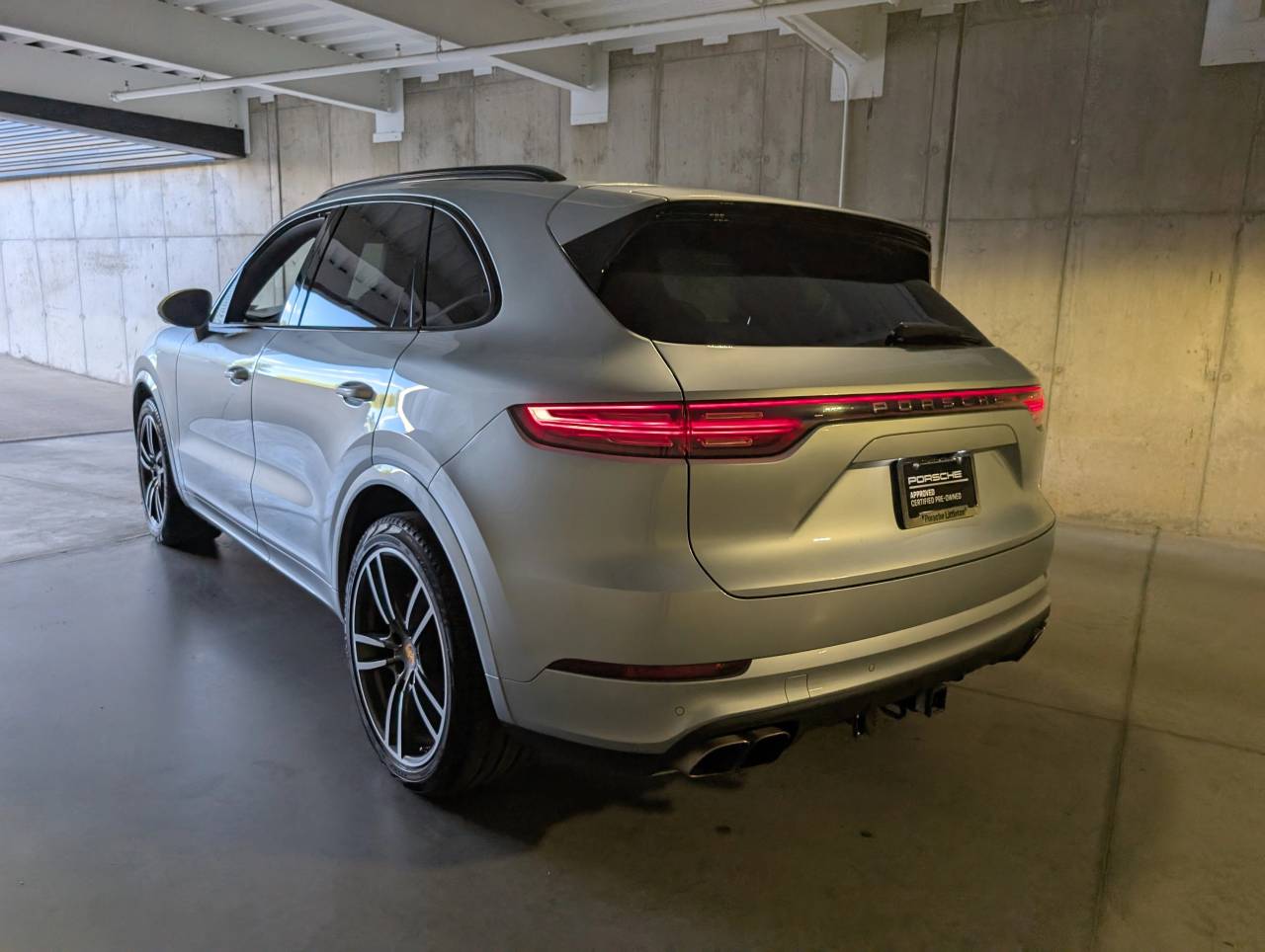 2020 Porsche Cayenne Turbo photo 3