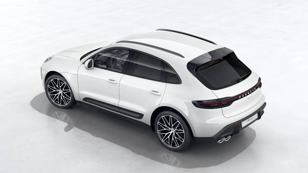 2026 Porsche Macan T photo 4