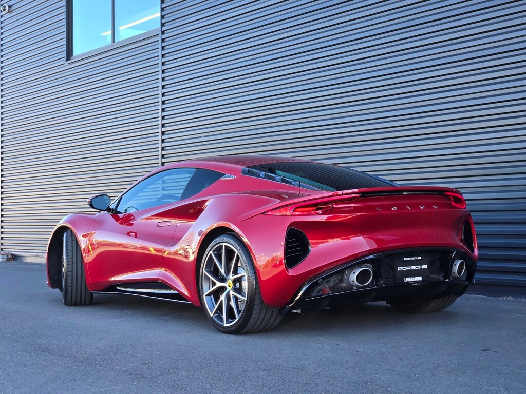 2024 Lotus Emira First Edition photo 3