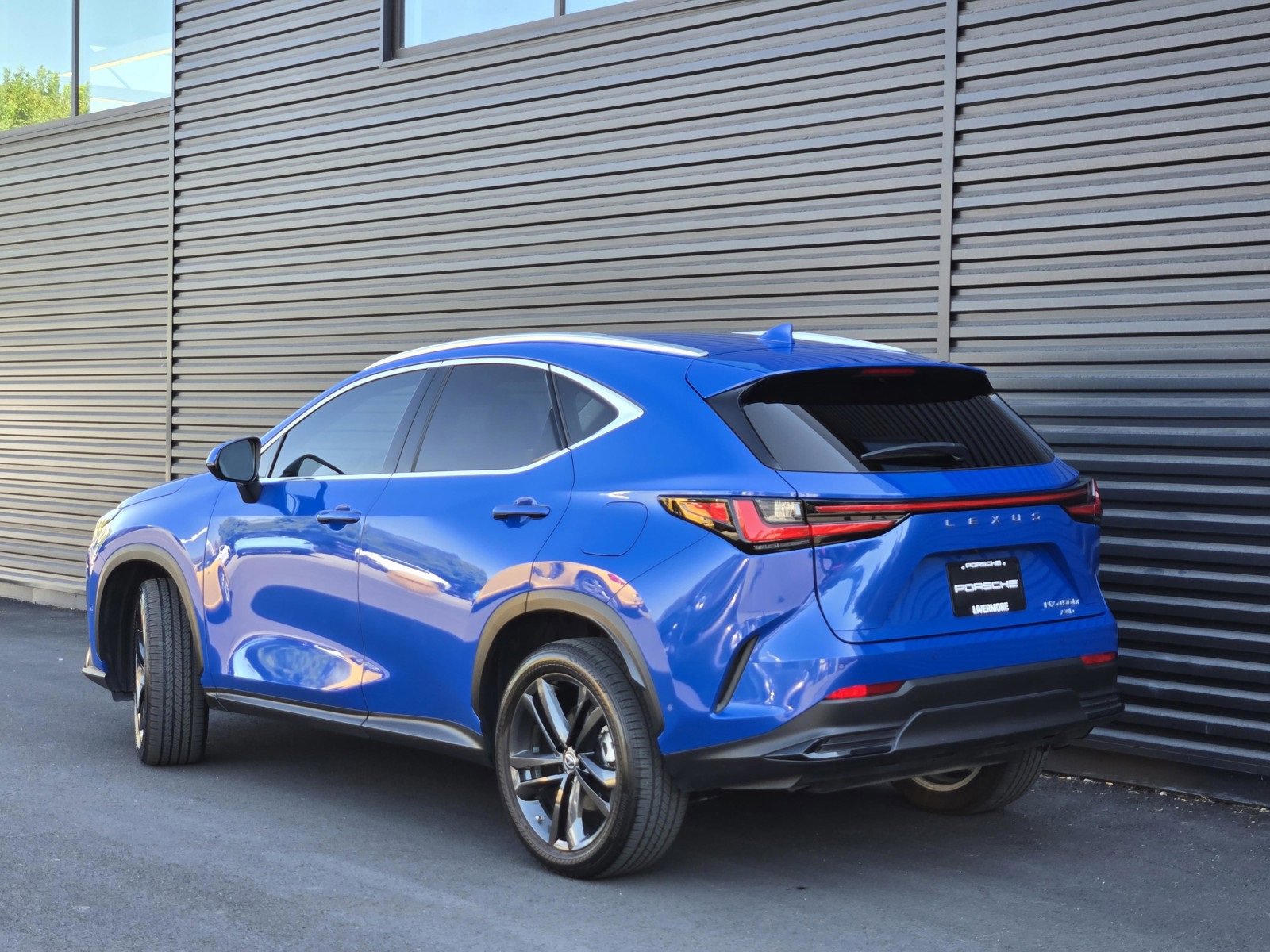 2022 Lexus NX Luxury photo 3