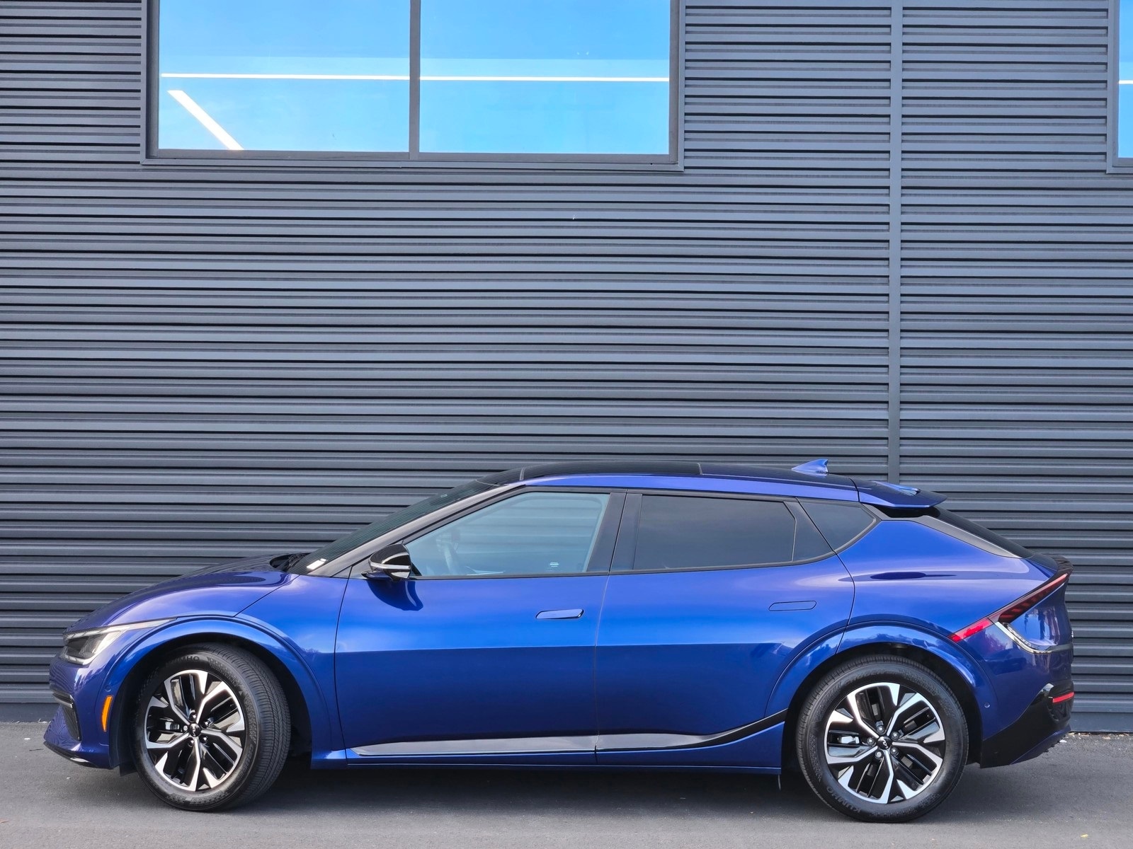 Used 2022 Kia Ev6 GT-Line with VIN KNDC44LA8N5029902 for sale in Livermore, CA