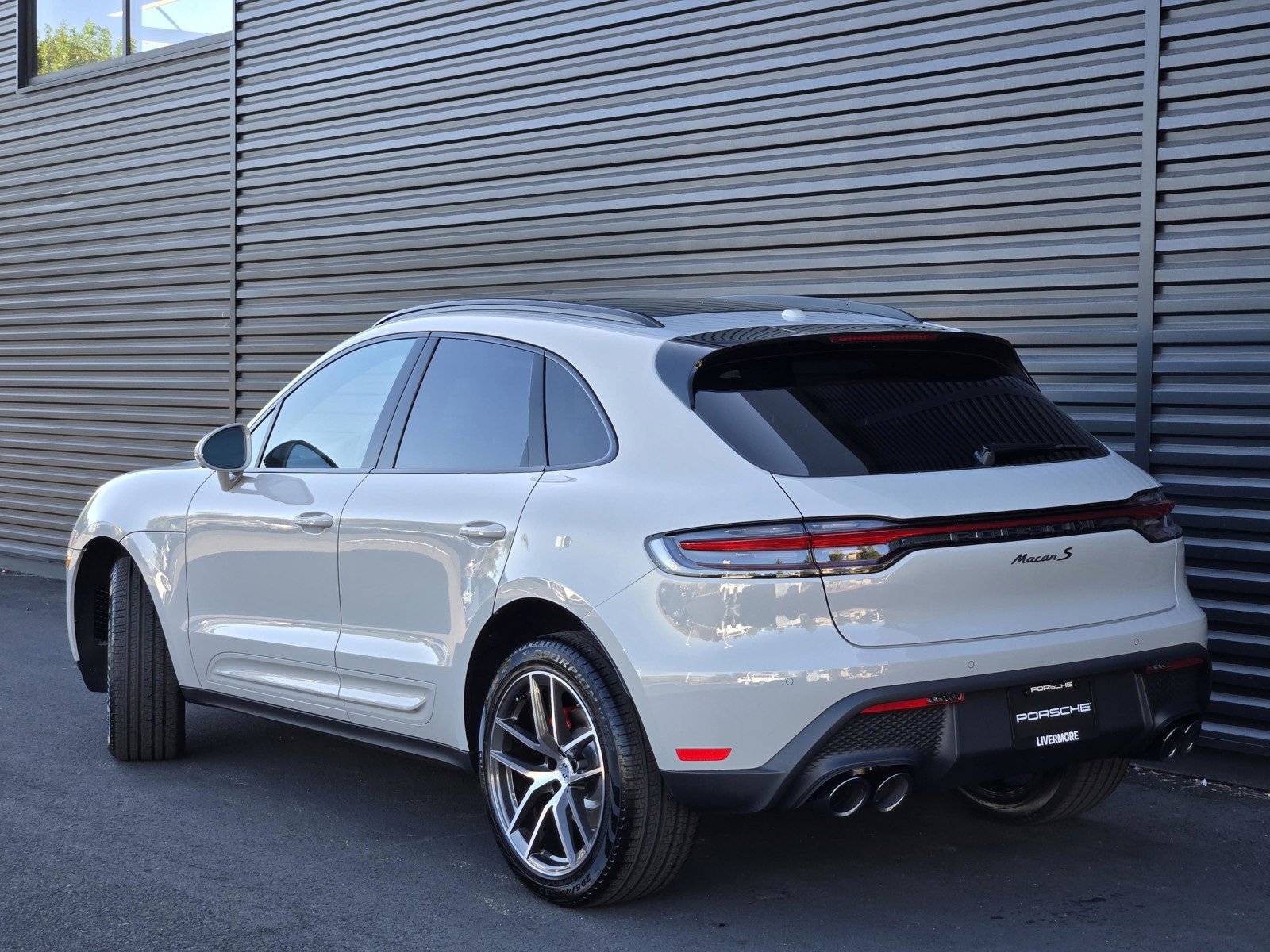 2026 Porsche Macan S photo 3