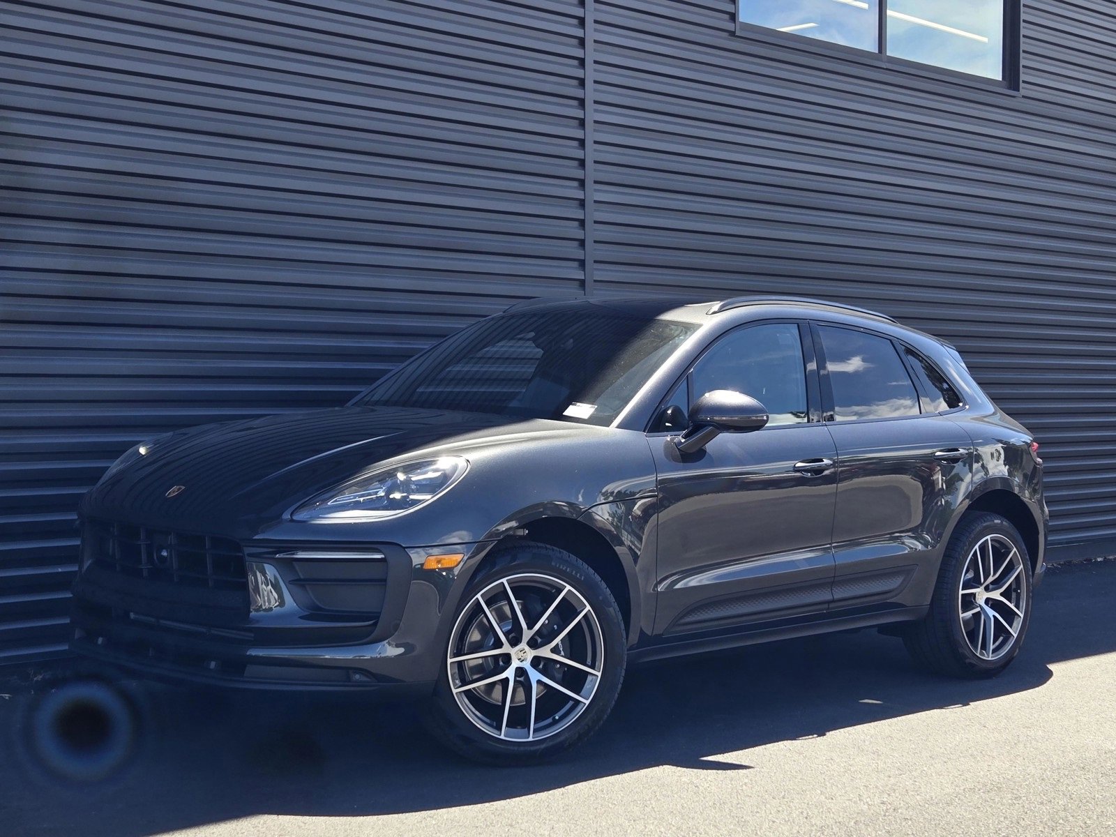 2025 Porsche Macan