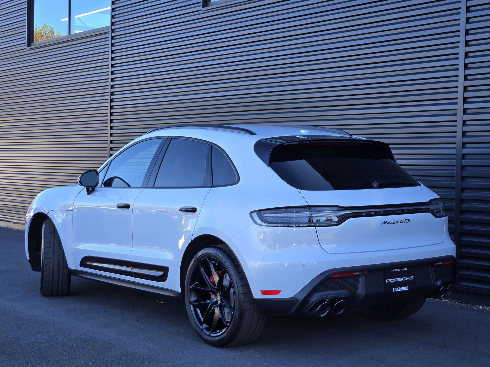 2026 Porsche Macan GTS photo 3