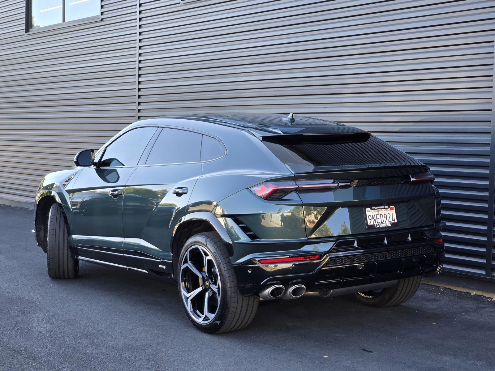 2024 Lamborghini Urus S photo 3