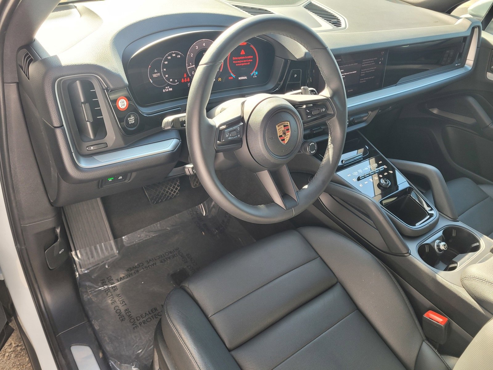 2025 Porsche Cayenne photo 4