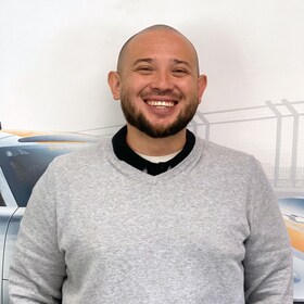 Staff member Ezequiel H. from fe8d56e8c6b0