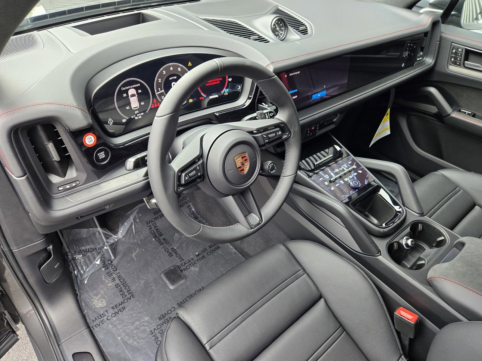 2026 Porsche Cayenne GTS photo 4