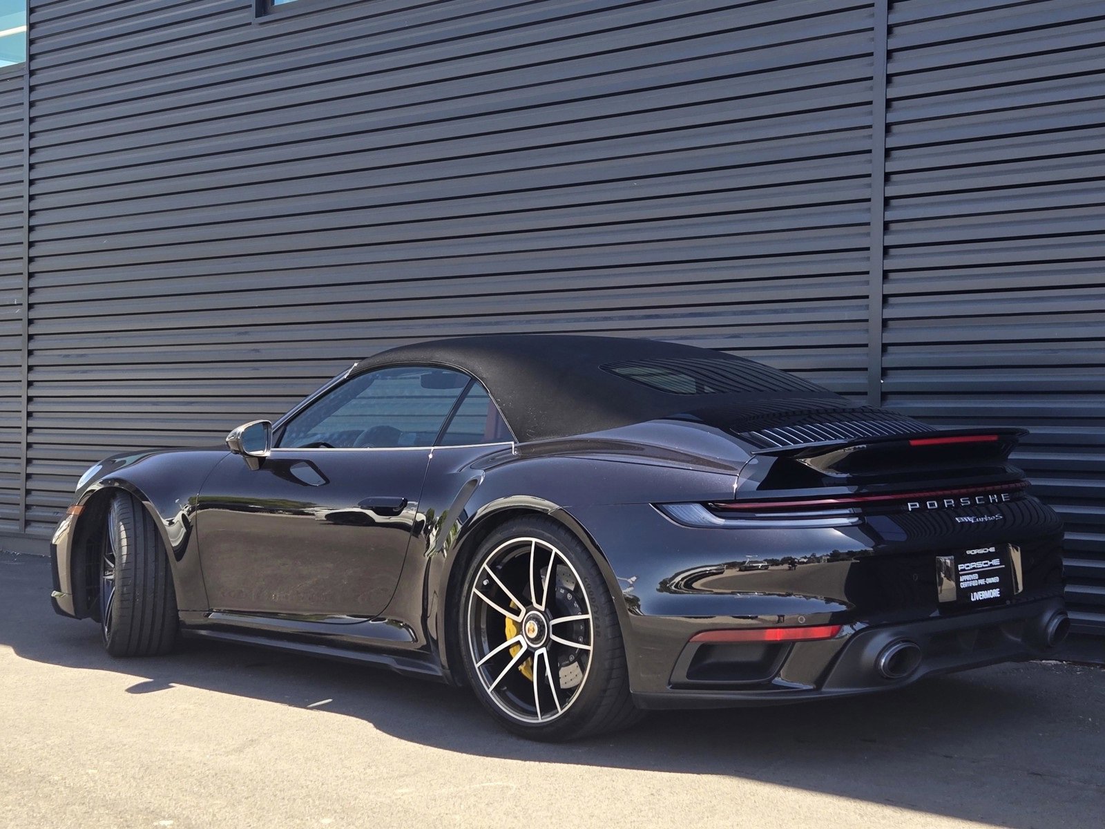 2021 Porsche 911 Turbo S Cabriolet photo 3