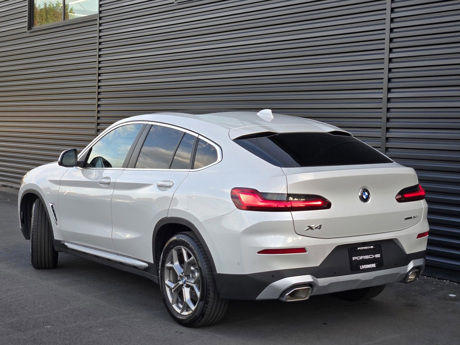 2025 Bmw X4 xDrive30i photo 3