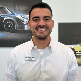 Staff member Daniel F. from 1010333eb99c