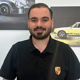 Staff member Jaspreet A. from 1010333eb99c